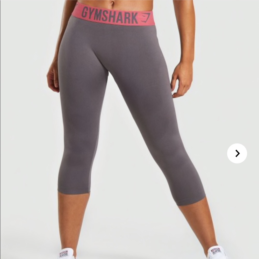 🌟NWT🌟 GYMSHARK Fit Cropped Leggings Small